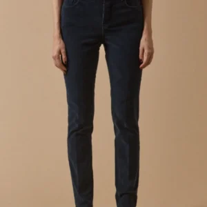 Slim Fit Damenhose aus Cordsamt Chloé
