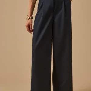 Damenhose Agnès mit weitem Bein