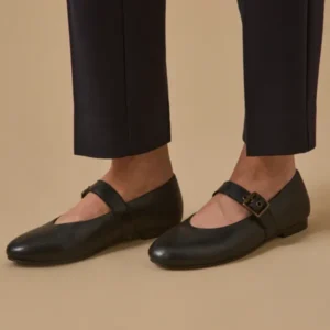 Damen-Ballerinas aus Leder mit Riemchen