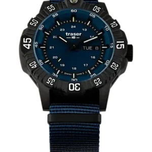 Herrenarmbanduhr mit blauem Textilband, schwarzem Gehäuse und blau leuchtenden Zeigern/Markierungen.