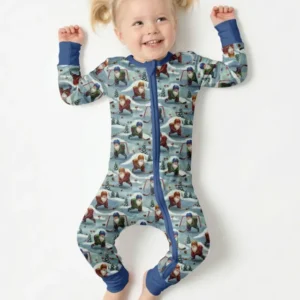 Hockey Gnomes on Ice Bamboo Convertible Zippy