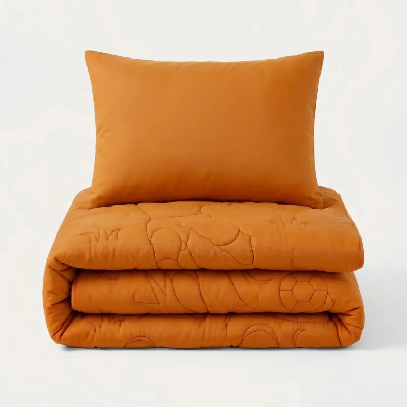 HappyBed Wasbaar all season dekbed kids WK Schot oranje met kussensloop 60x70 cm