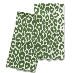 Matouk Iconic Leopard guest towels in forest green with scalloped edges.