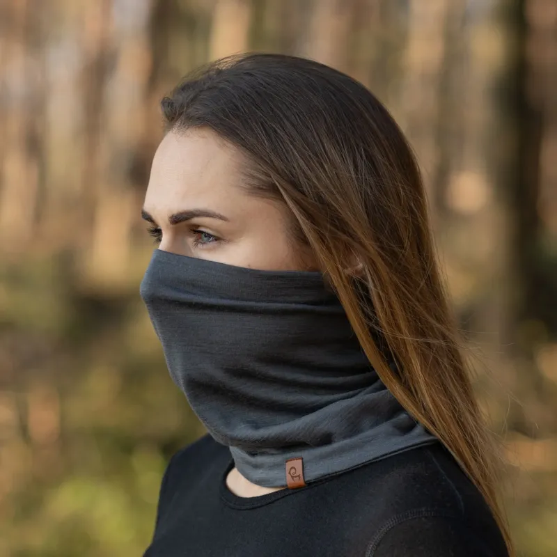 menique Unisex Merino Neck Gaiter Perfect Grey Color