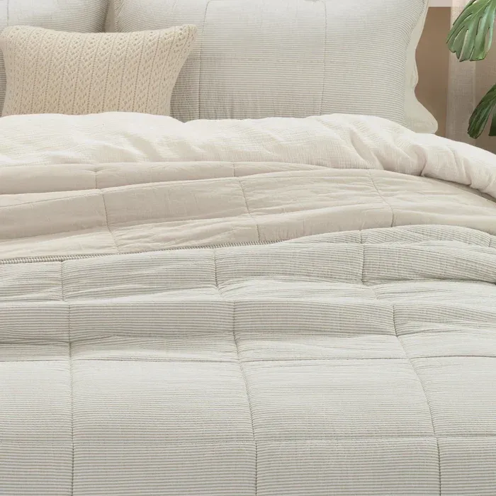 Tagliatelle Natural Striped Reversible Quilt – 100% Cotton Outer Shell – Bild 2