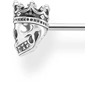 Paar Ohrstecker aus geschwärztem 925-Sterlingsilber mit Totenkopf und Krone, Stift mit Verschluss
