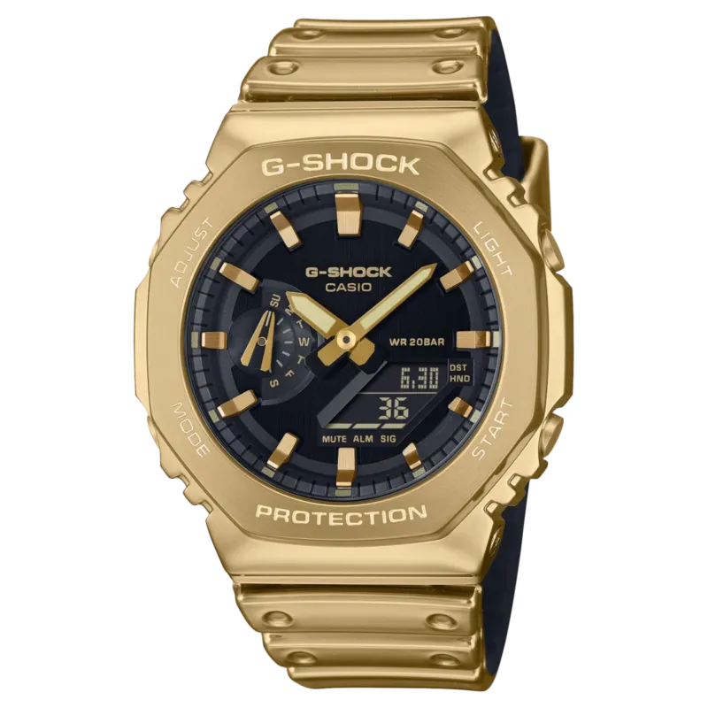 Goldfarbene G-SHOCK Armbanduhr mit schwarzem Zifferblatt und Metallarmband.