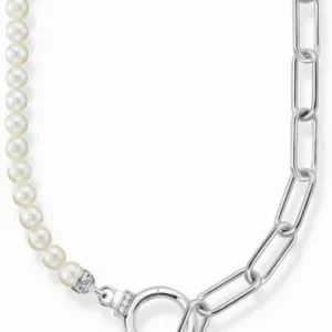 Silberfarbenes Collier mit Kettengliedern, Perlenrand und doppeltem Verschluss
