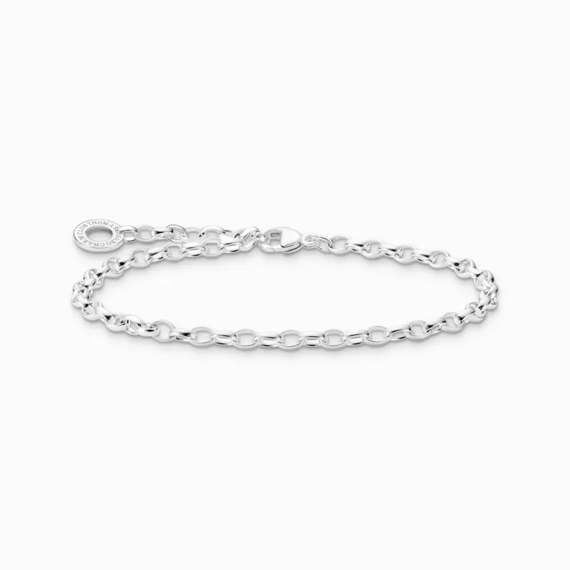 Silbernes Gliederarmband mit ovalen Kettengliedern und rundem Verschluss